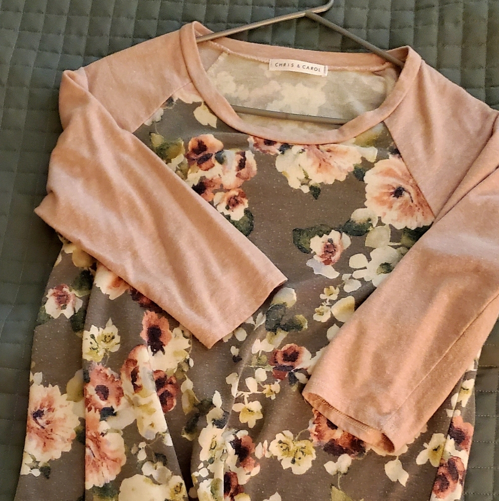 Long sleeve floral sweatshirt